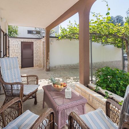 Apartment Kazalac Green Oasis Пореч Экстерьер фото
