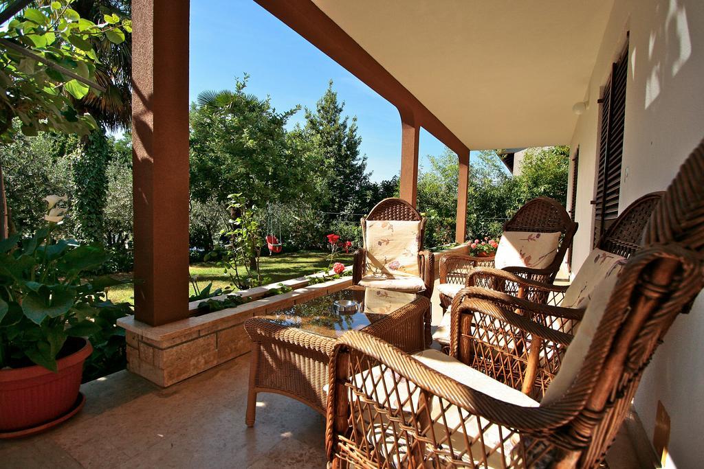 Apartment Kazalac Green Oasis Пореч Экстерьер фото